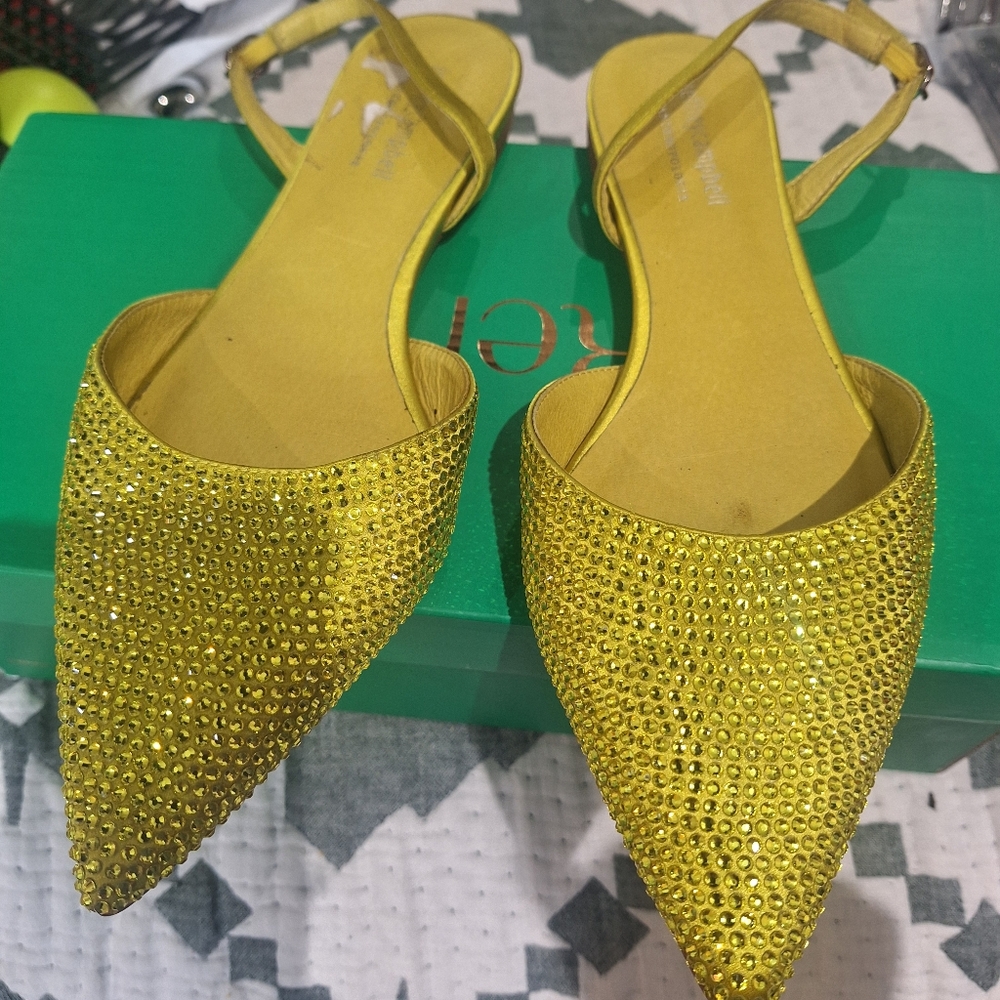 Shoes - Picture 2 of 2